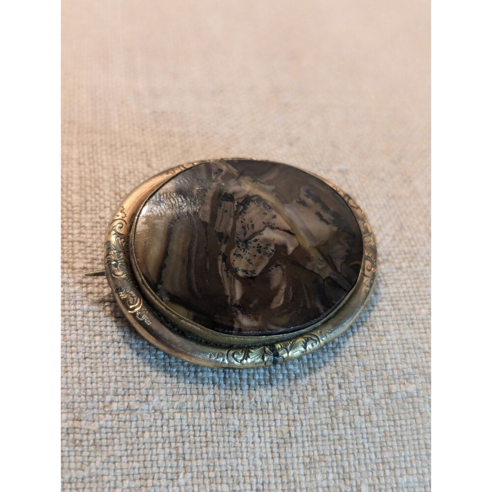 Victorian Agate Gold Filled Brooch C Clamp 19th C.